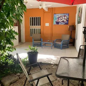 https://casa-centro-70.hotelsmerida.org